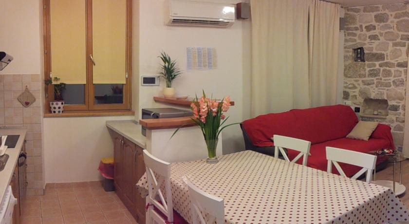 Apartments Mila Σπλιτ Δωμάτιο φωτογραφία
