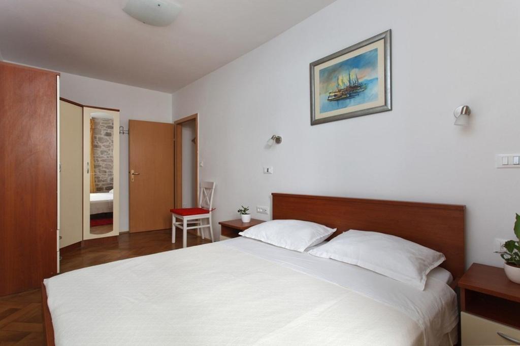 Apartments Mila Σπλιτ Δωμάτιο φωτογραφία